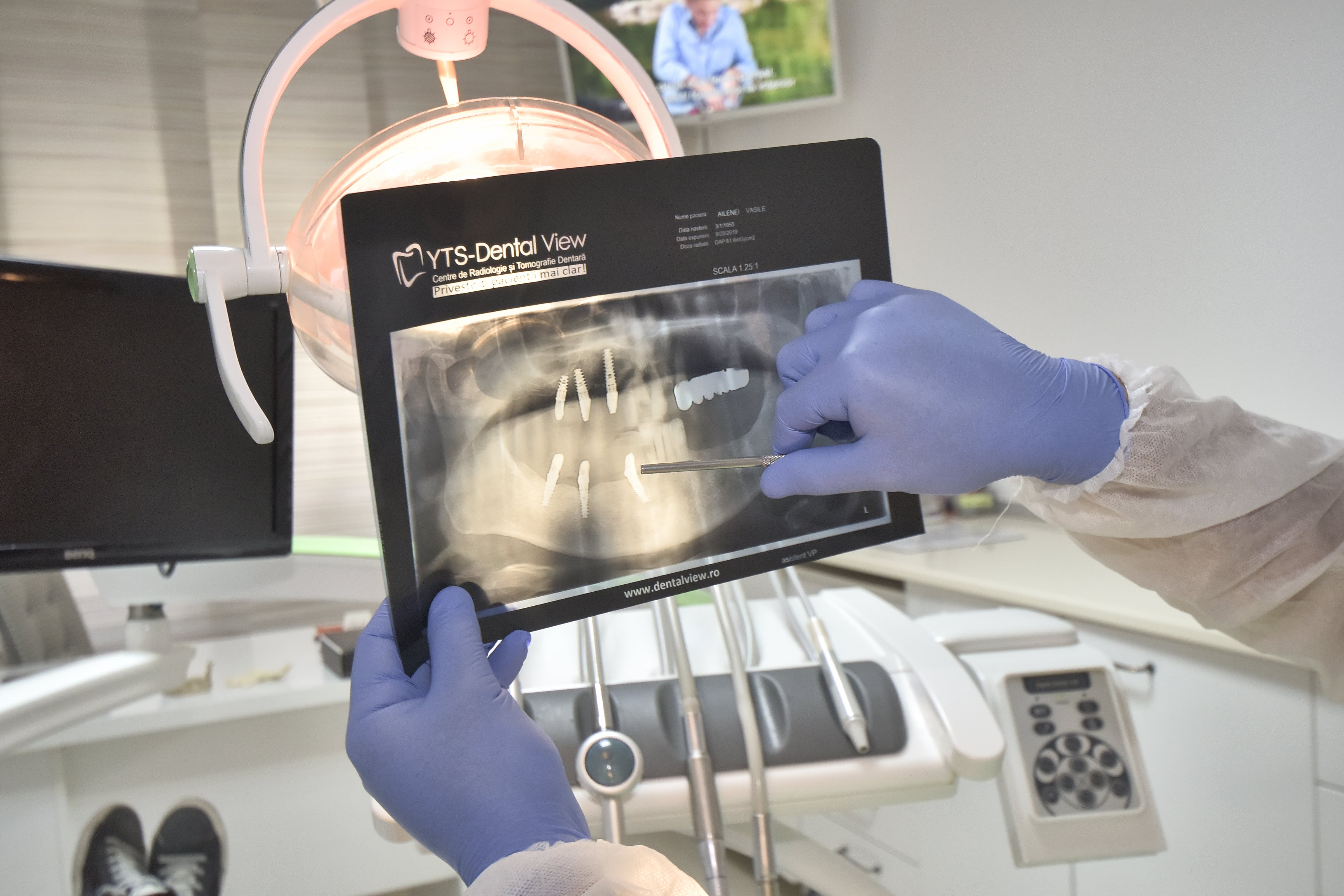 Dental-artist-implant-cabinet-stomatologic